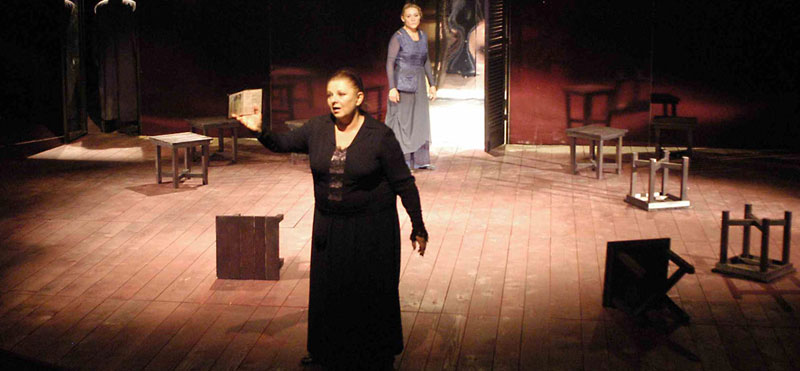 0-96282-mariana.jpg 0-96282-mariana.jpg