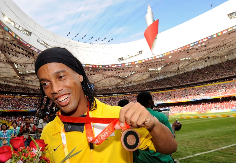 0-99847-ronaldinho.jpg 0-99847-ronaldinho.jpg