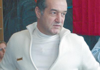 3773-95025-becali.jpg