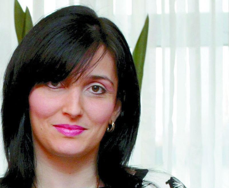 3784-98093-liliana.jpg 3784-98093-liliana.jpg