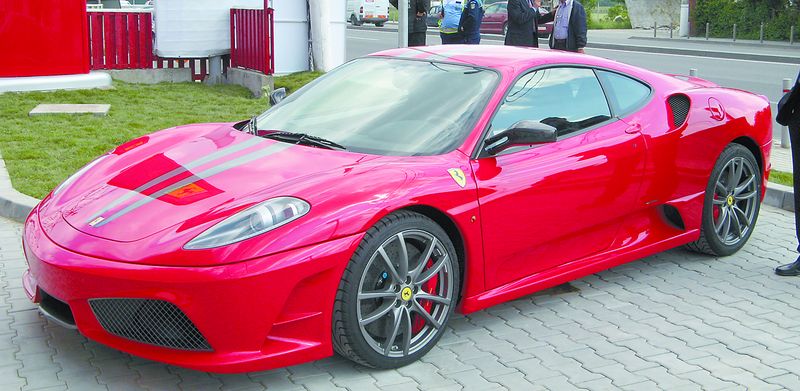 3797-101760-ferrari.jpg