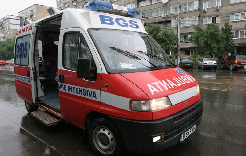 0-102998-ambulanta.jpg