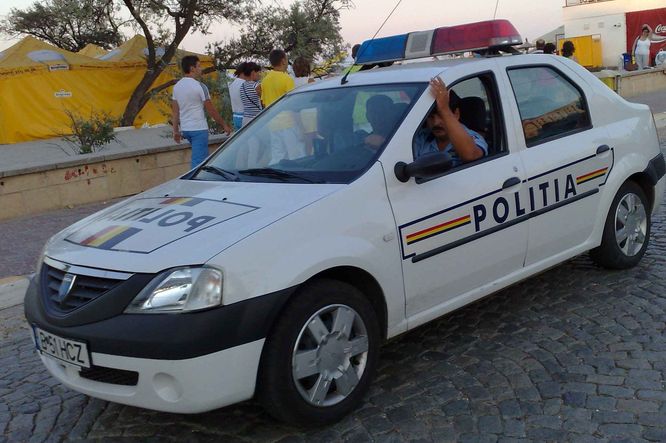 0-108404-politie_mamaia.jpg