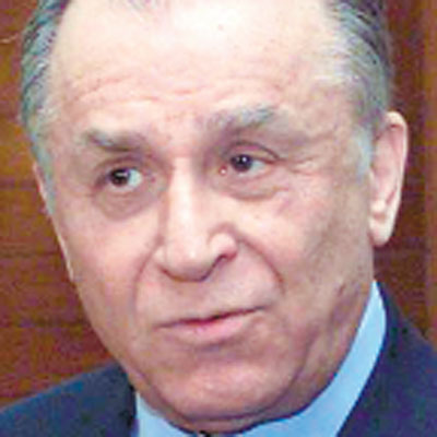 3813-105506-iliescu.jpg