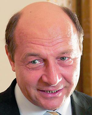3825-108319-7traianbasescu.jpg