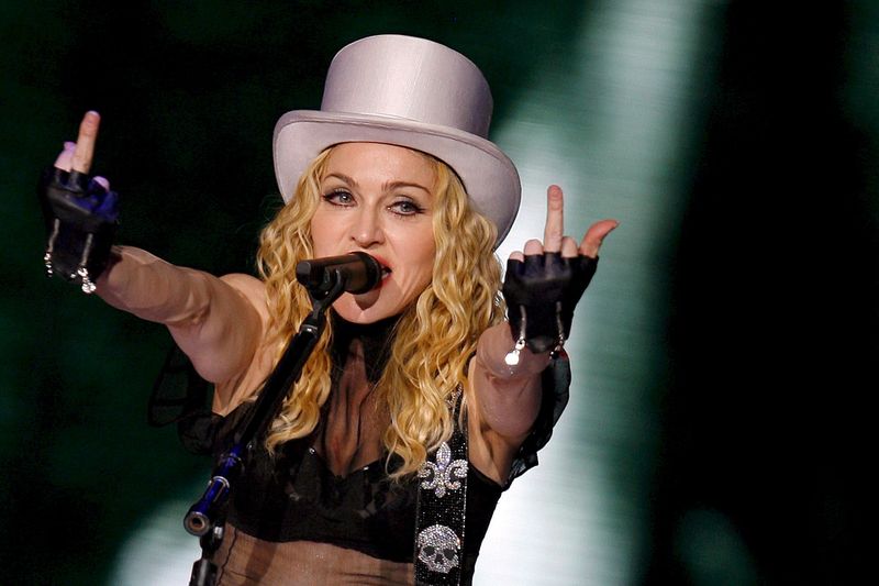 0-113387-madonna.jpg