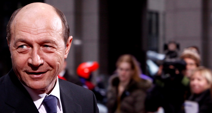 0-114822-basescu.jpg