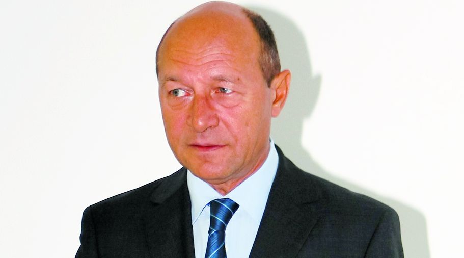 3845-112137-2polbasescu.jpg