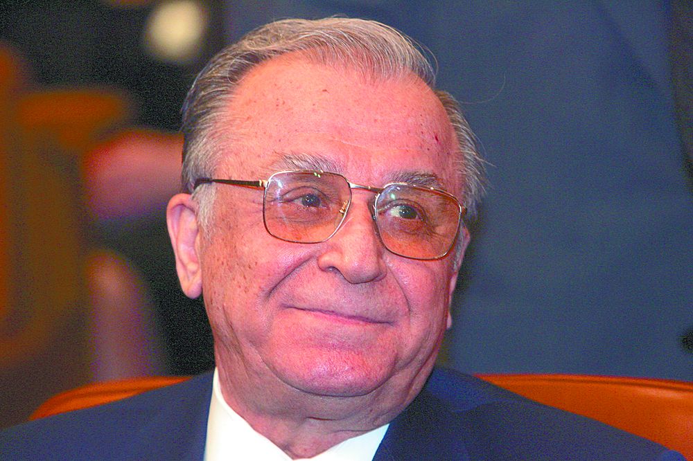3854-113622-2polioniliescu.jpg
