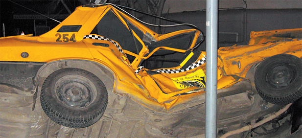3858-114414-taxi.jpg 3858-114414-taxi.jpg
