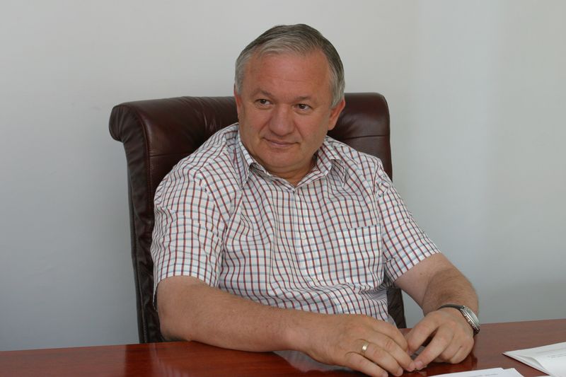 0-117482-porumboiu.jpg