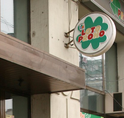 0-117584-loto.jpg