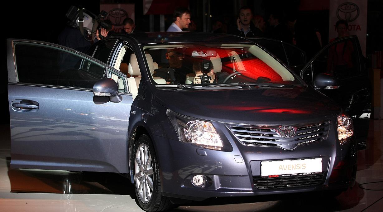0-121369-toyotaavensis003.jpg 0-121369-toyotaavensis003.jpg