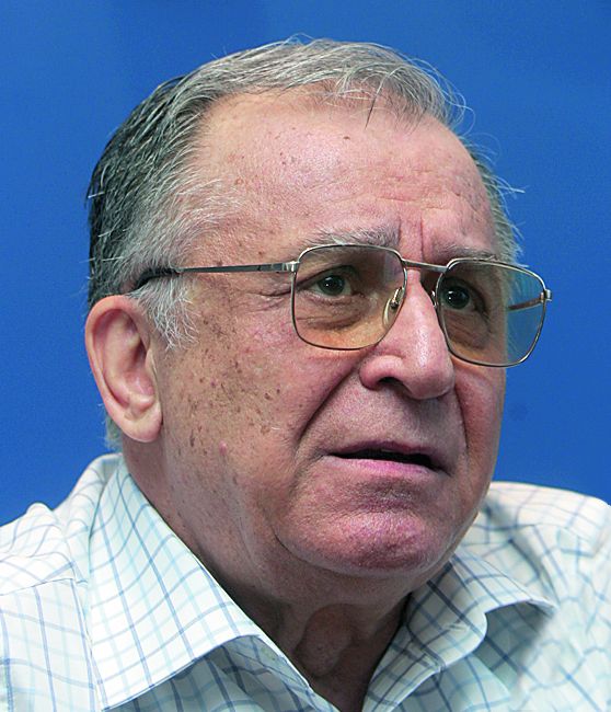 3865-115992-iliescu.jpg