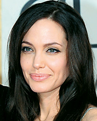 3880-119358-angelina.jpg