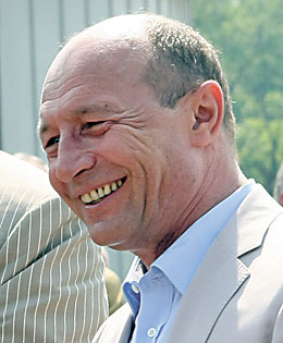 3884-120201-b.jpg