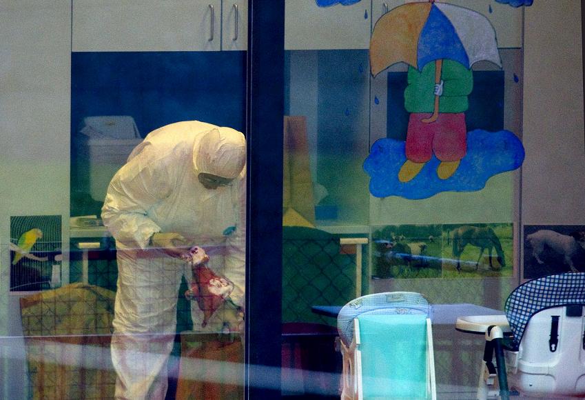 3886-120705-cresaaaaaa.jpg 3886-120705-cresaaaaaa.jpg