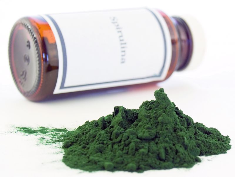 3889-121165-spirulina.jpg