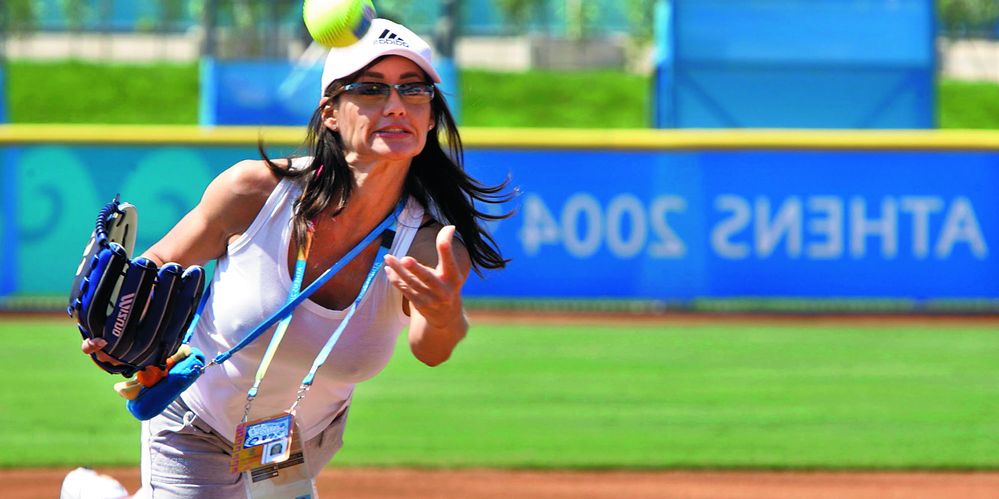 3890-121417-13greece_olympics_softball_olysof111.jpg
