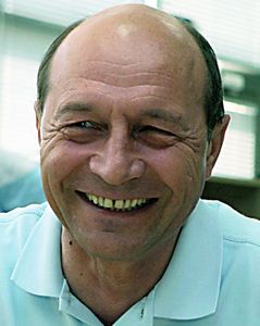 3896-122331-9traianbasescu.jpg