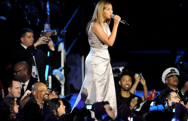 0-123569-beyonce.jpg 0-123569-beyonce.jpg