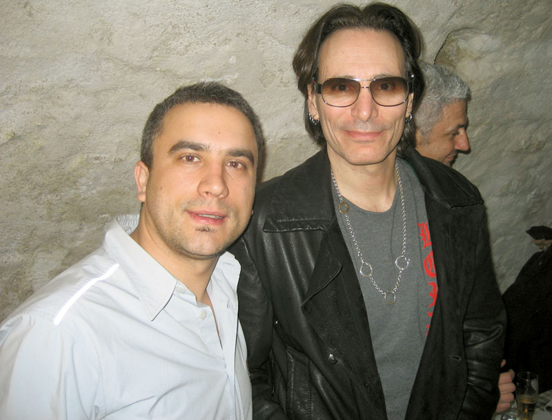 3908-124969-4vdtzolicustevevai.jpg