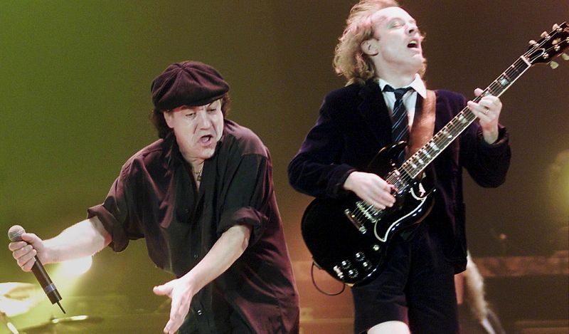 0-130110-acdc.jpg