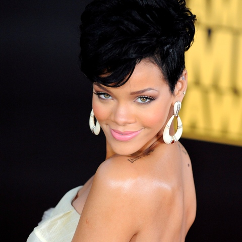 0-131468-rihanna.jpg
