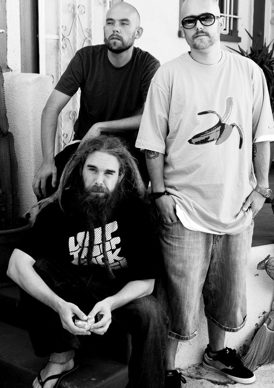 0-135764-looptrooprockers.jpg