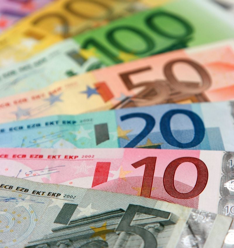 0-136378-euro.jpg