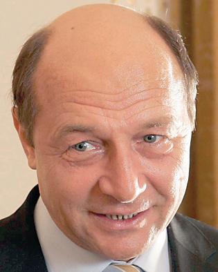3941-131541-basescu.jpg