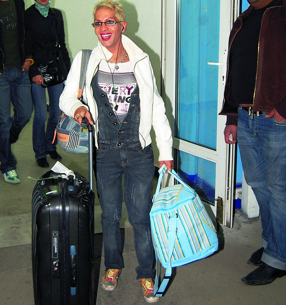 3947-132903-10foto7naomiaeroportintoarcerecv7.jpg