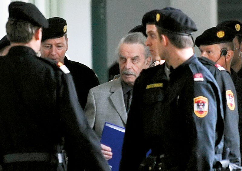 3949-133353-12fritzl.jpg 3949-133353-12fritzl.jpg