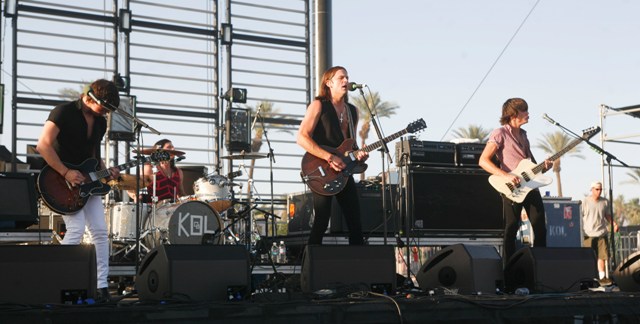 0-137125-kingsofleon.jpg