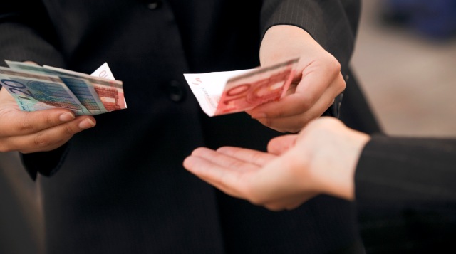 0-143154-moneybusiness.jpg