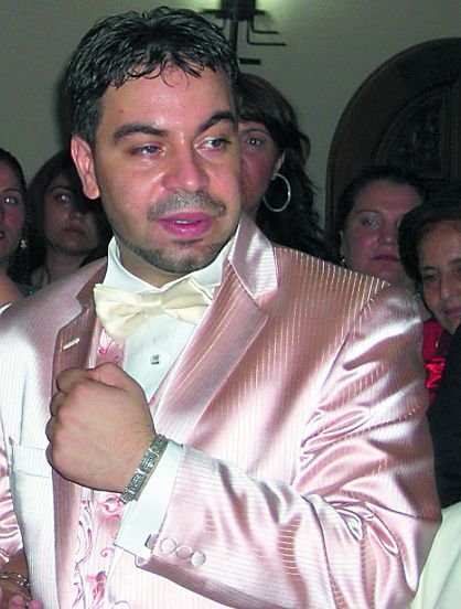 3977-140194-salam.jpg