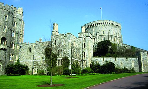 3990-143549-castel.jpg