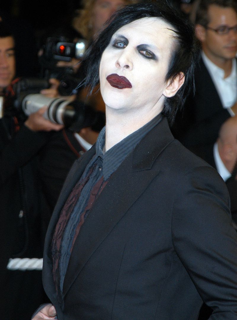 0-144384-manson.jpg