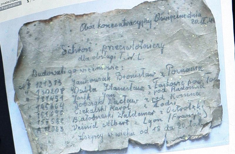 0-144880-auschwitz.jpg