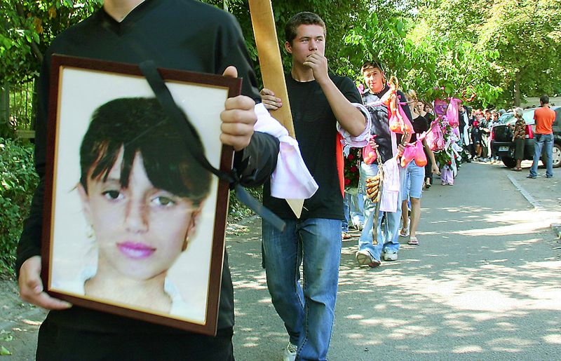 4011-148525-pozaclaudia.jpg