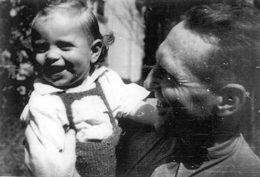 4021-150929-p2.jpg 4021-150929-p2.jpg