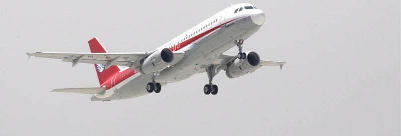 0-153489-avion.jpg