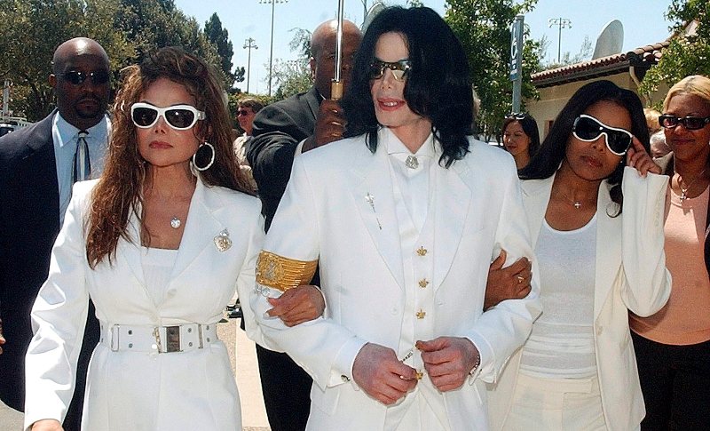 0-157841-mj_la_toyah_janet.jpg 0-157841-mj_la_toyah_janet.jpg