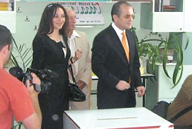 4028-152763-4bocvot.jpg 4028-152763-4bocvot.jpg