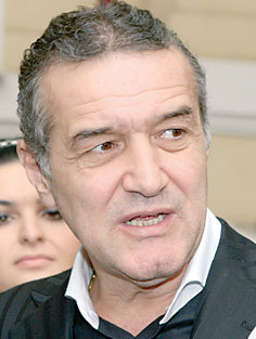 4044-157094-becali.jpg
