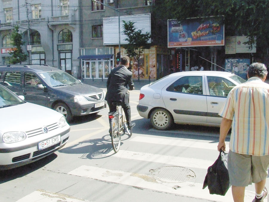 4050-158658-p2.jpg 4050-158658-p2.jpg