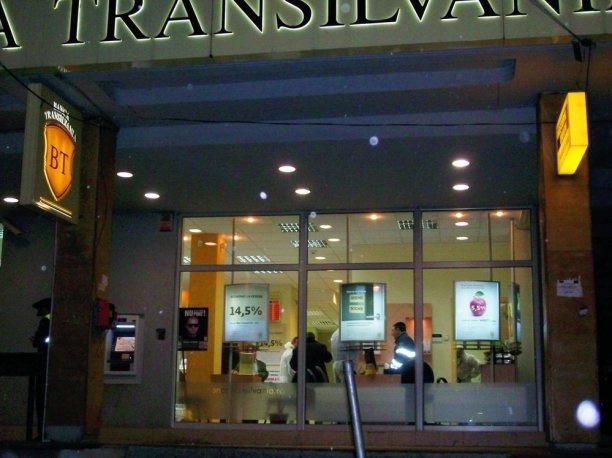 0-159950-0125459banca.jpg