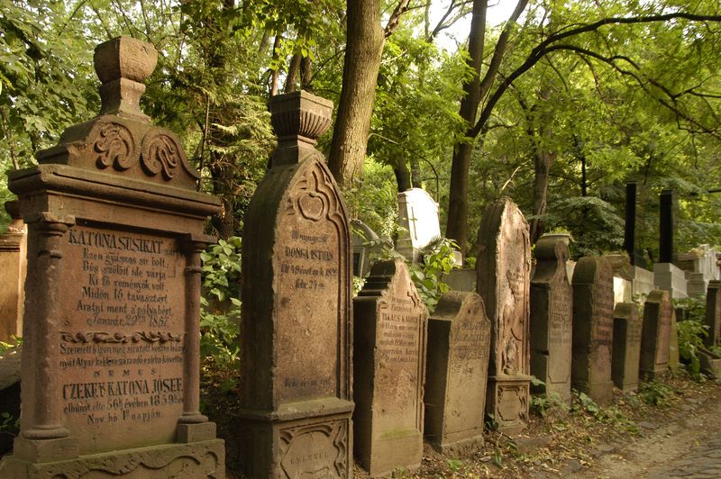 0-162328-cimitir2.jpg 0-162328-cimitir2.jpg