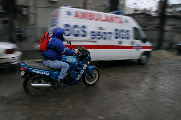 0-167276-motocicletamedicambulanta3.jpg