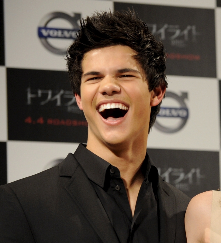 0-167509-taylor_lautner.jpg